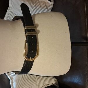 Ginnie Johansen Navy Leather Belt Gold Hardware 31/M Classic Basic Minimalist